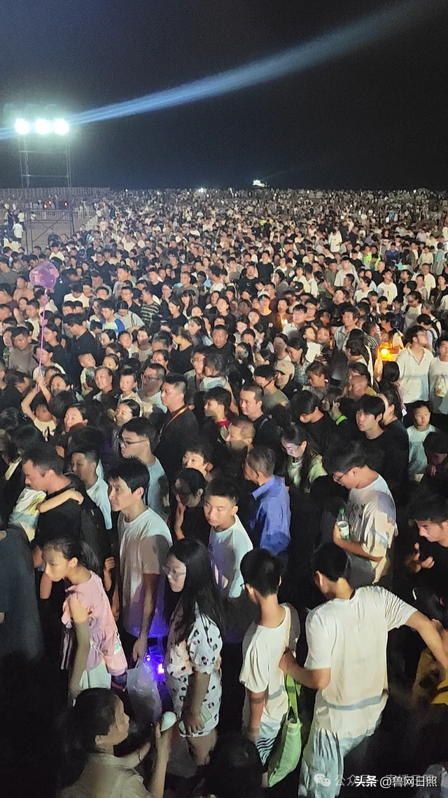 全网热搜第一！秋天的第一枚！在日照这里