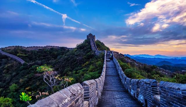 巨龙盘踞金山岭长城!