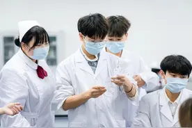 河北这2所医专都招免费医学生，毕业“包分配”，400多分可以报考图片