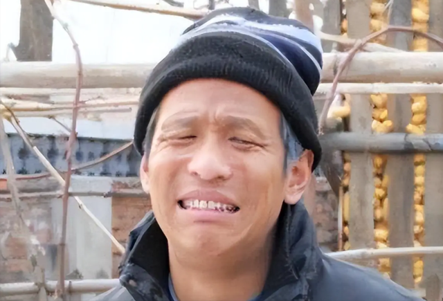 “牡丹花下死，做鬼也风流”，现在，风流成性的宋小宝谁也救不了
