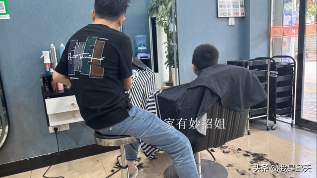 理发越来越贵，年轻人开始逃离理发店！