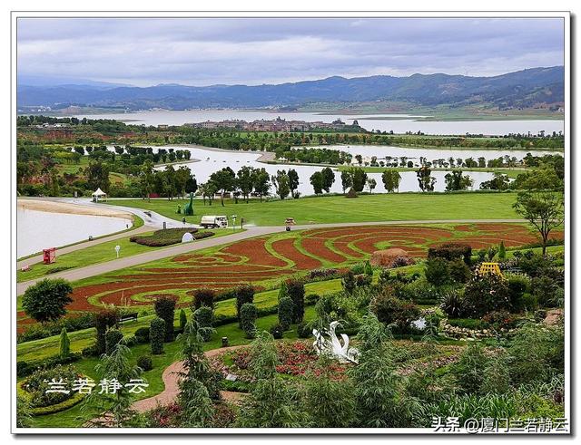 云南弥勒：太平湖森林公园的大地艺术作品