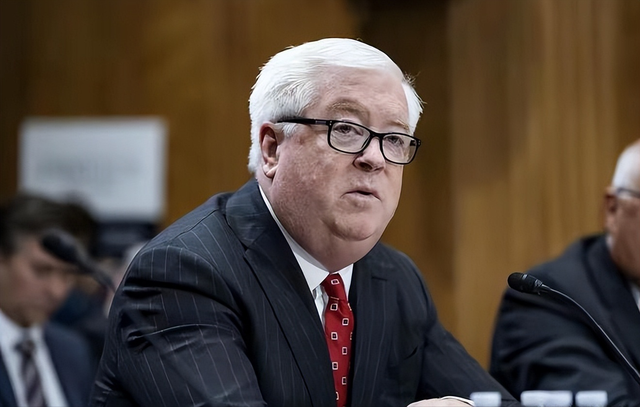 连美驻日大使都出动了，薛剑总领事遭围攻，若被驱逐必对等回应