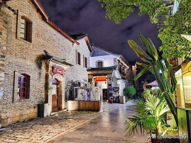 退休去旅行顺道看望几位老同学，我才发现：多年的同学情也淡如水