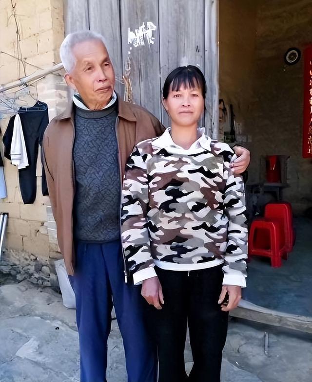 广西夫妇21年内生下15个孩子，2022年政府介入调查，如今怎样了？