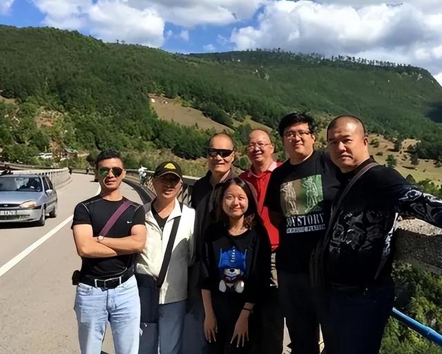 前往塞尔维亚旅游，支付当地美女600元人民币，能享受到啥服务？