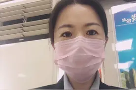 存款人更换了新的身份证，要不要去银行维护个人信息？图片