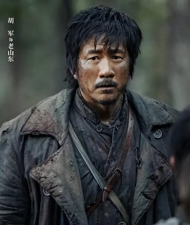 不会演就别演了，目光呆滞，撅嘴瞪眼，胡军，李乃文再强也带不动