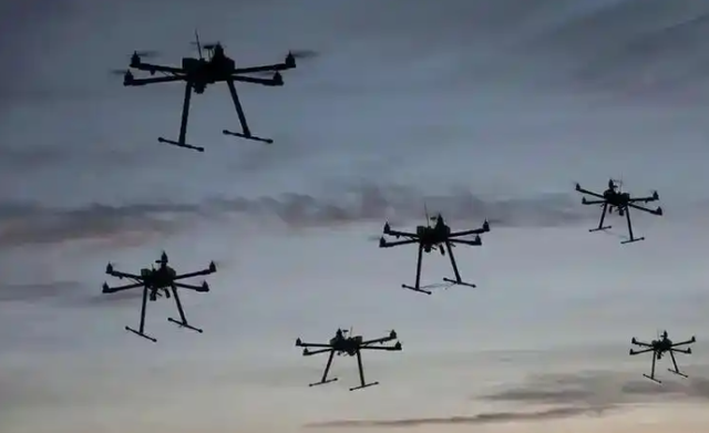 俄军能源打击加码，乌克兰全境被炸，克里姆林宫或成袭击目标