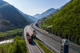 无人驾驶这样做，高速公路跑火车，恶性事故少九成图片