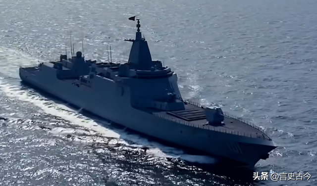 围观军舰比演习军舰还多，美菲新澳四国军演	，是怎么变成笑话的？