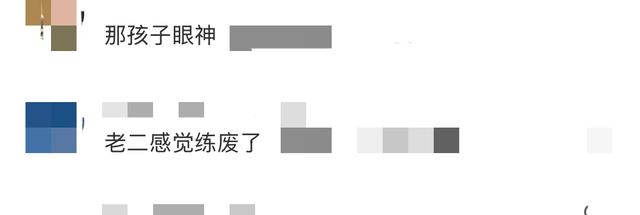 郭德纲一家现身机场，王惠郭汾阳胖的走路都费劲，郭德纲竟然最瘦