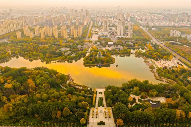 初冬访复圣文化园：与色彩和哲思对话