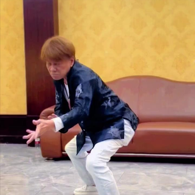 梁小龙去世早有预兆	，关门弟子爆料3个“不良爱好”，都是催命符