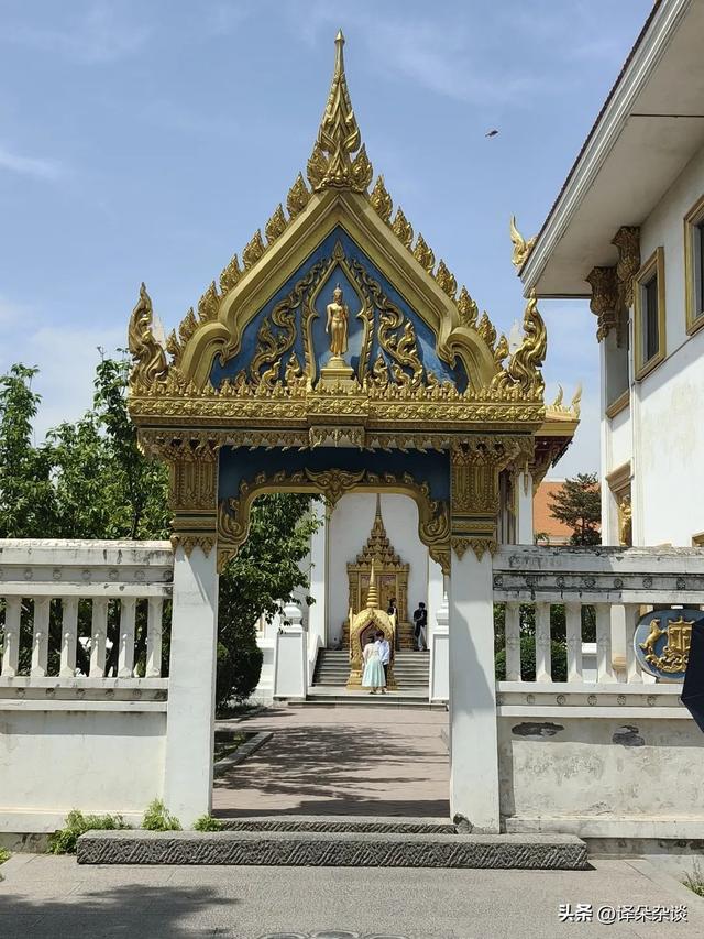 洛阳白马寺简直是“时空旅行站”，一景玩遍四国，良心值拉满！