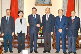 和解饭11日中午将登场！沈富雄示警蓝营“不能吃”：韩国瑜恐倒霉图片