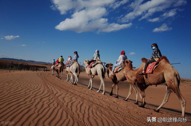 54岁独行侠的旅行秘籍，一个人吃饭逛街，到底有多爽？