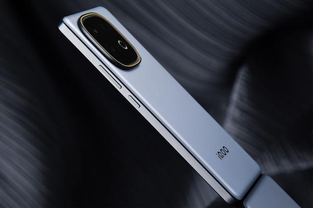 天玑9400+也才2000多？红米、一加、iQOO三款低价旗舰哪个好