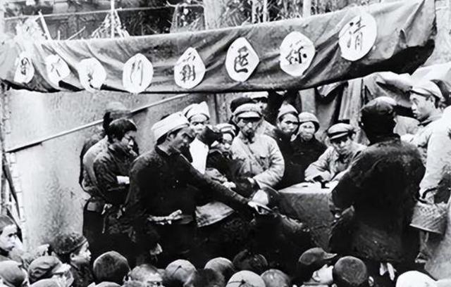 云南82岁老汉服毒自杀，警方发现：他是军委找了40年的人