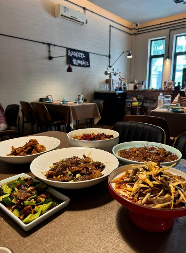 低价外卖正在“杀死”饭店？外卖5元堂食13元！消费者却纷纷叫好
