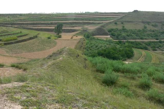 从六盘山红韵到战国秦长城