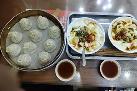 两个人生活在一起，同吃同住这么多年，我是阳性，他是阴性图片