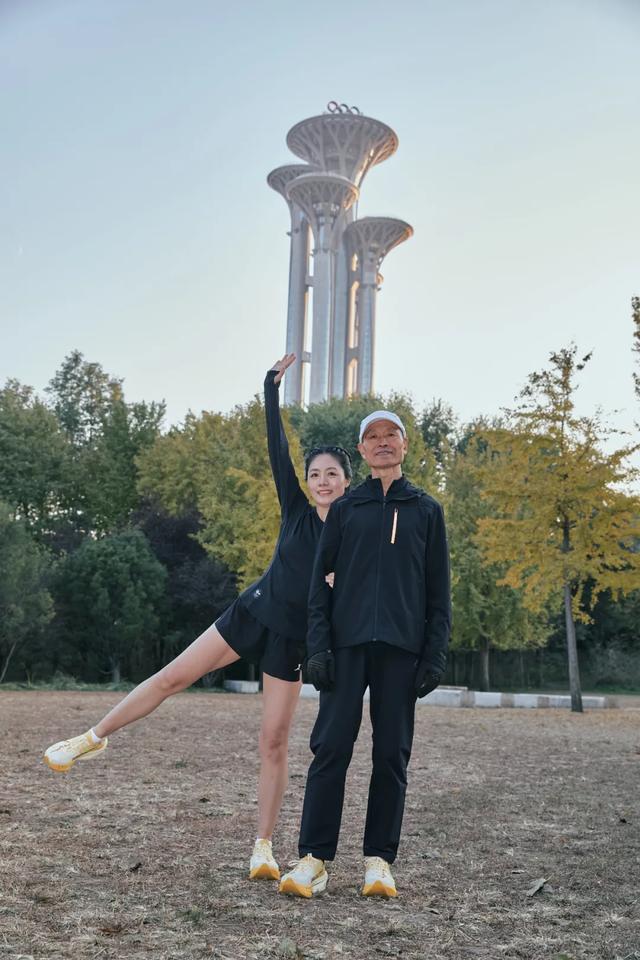 对话城市跑者|王金甫&王月 两代人与一座城的奔跑印记