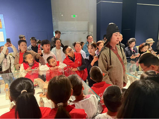 北疆华光 融合之路︱呼伦贝尔历史博物馆特展系列社教活动精彩回顾