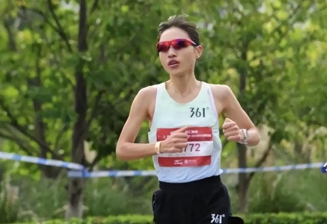 赢了面子丢了里子！小心机暴露的“最快女护士”，终为荒唐买了单