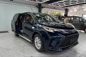 丰田格瑞维亚改装升级航空座椅，这款是你喜欢的吗图片