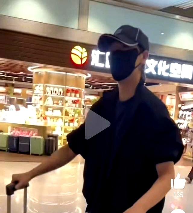 太辛苦！乒超结束当天，王曼昱连夜返回北京，开启新工作
