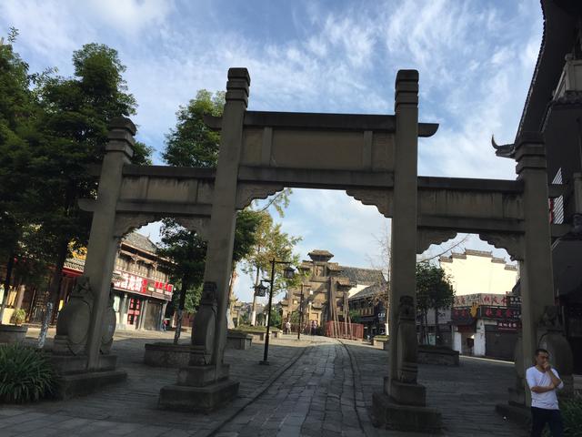 隆昌“中国石牌坊乡”的独特风景