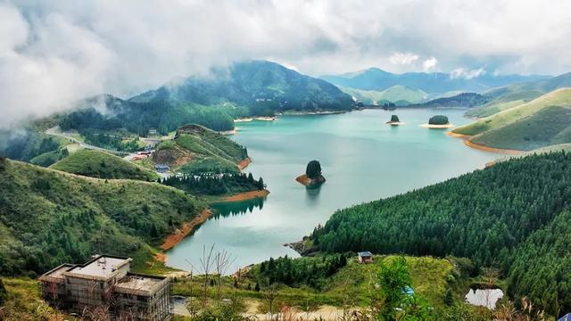 桂林：欢聚在天湖国家湿地公园！