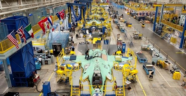 打破传统了，中国首次缺席	，高市内阁抗议无效，解放军通告东南亚