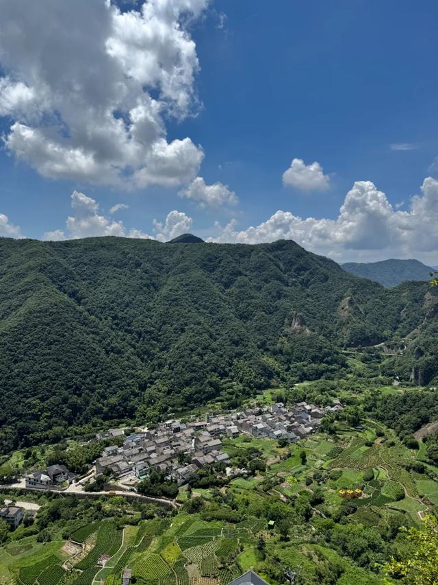 徒步三山五岳：浙江雁荡山！