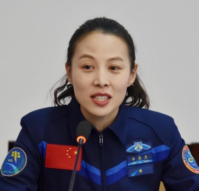 女航天员王亚平，因工作常年没回家，和丈夫的关系一句话道出真相