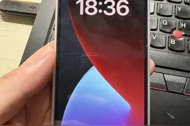 是哪个冤大头，在 2025 年入了一台全新 4g 运存图片