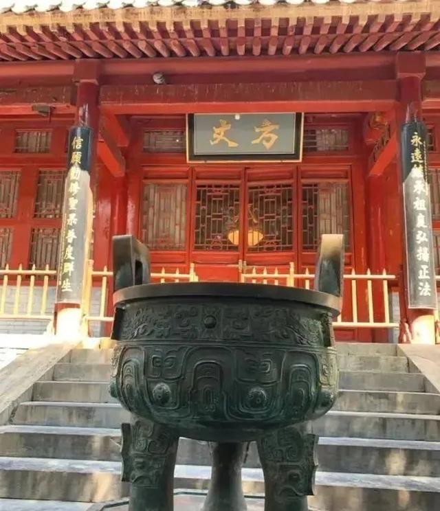 少林寺现状：武僧收费岗消失，纪念碑被遮挡，释永信房屋被封死！