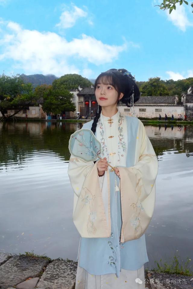汉服旗袍美女秀宏村