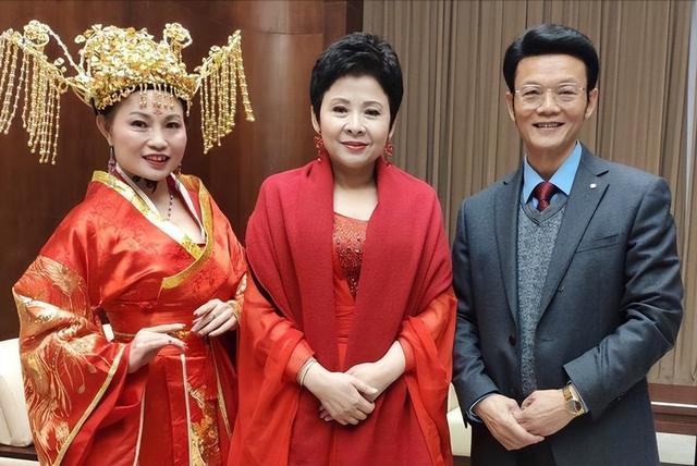 董文华不再沉默，揭露了曾经被“封杀”的原因，原来我们都错怪她