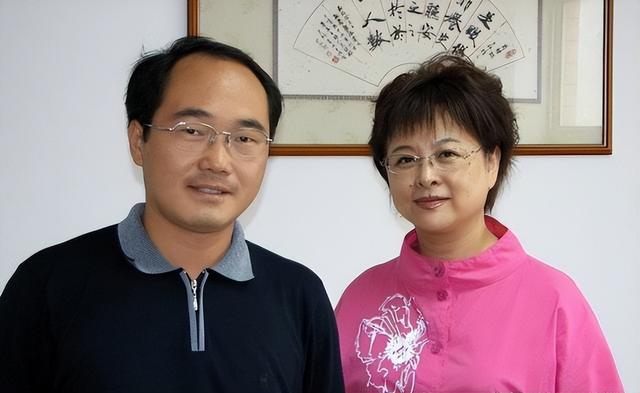 央视肖晓琳：退休5个月，在美国儿子家死去，临终26字遗言太深刻