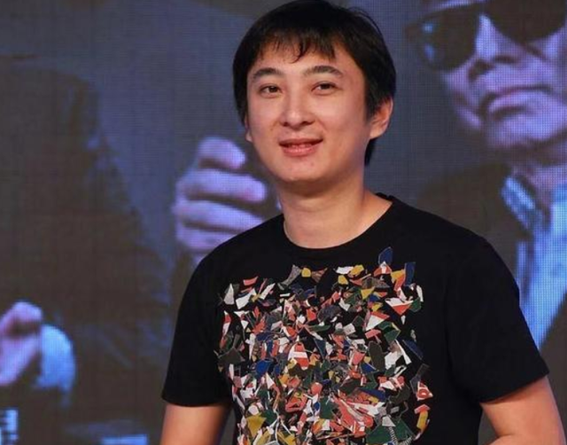 官媒发文，38岁王思聪再破天花板，让王健林和整个商界沉默了