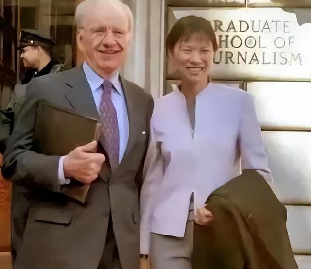 睡完首富睡总统！从厂妹到顶级名媛，靠男人捞到268亿，她凭啥？