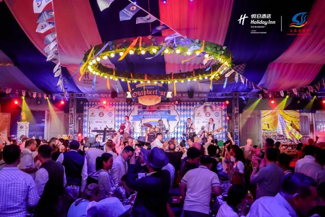 上海旅游节“经典活动季”来了，中外花车即将齐聚浦东同庆佳节