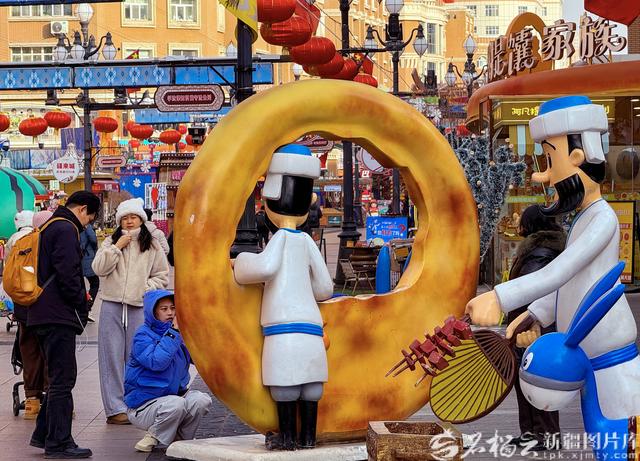 寒冬挡不住热情 新疆国际大巴扎冬季旅游热度不减
