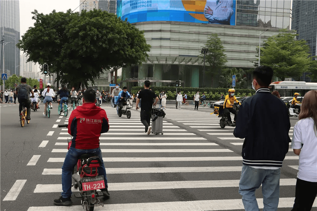 全国交警集体更名！“交警”变“交管”，一字之差关乎每个人出行