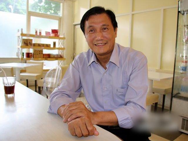 朱立伦故意刁难郑丽文，首创211位党务干部总辞；郑丽文：从没想过参加2028大选，国民党不应内定候选人