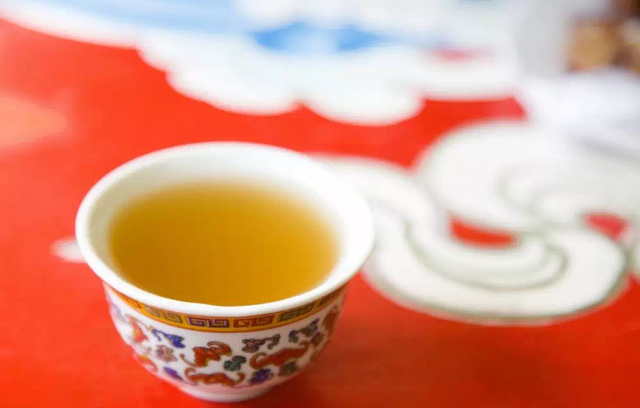 神木垒&达瓦更扎进入美貌开挂模式，请做好相关旅游准备！