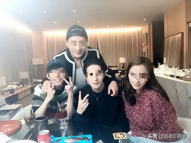 何晟铭七夕告别“白月光”：那些年，他们都是内娱的“菀菀类卿”
