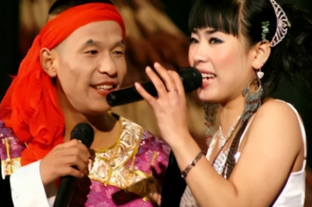 “牡丹花下死，做鬼也风流”！如今，谁也救不了44岁的宋小宝